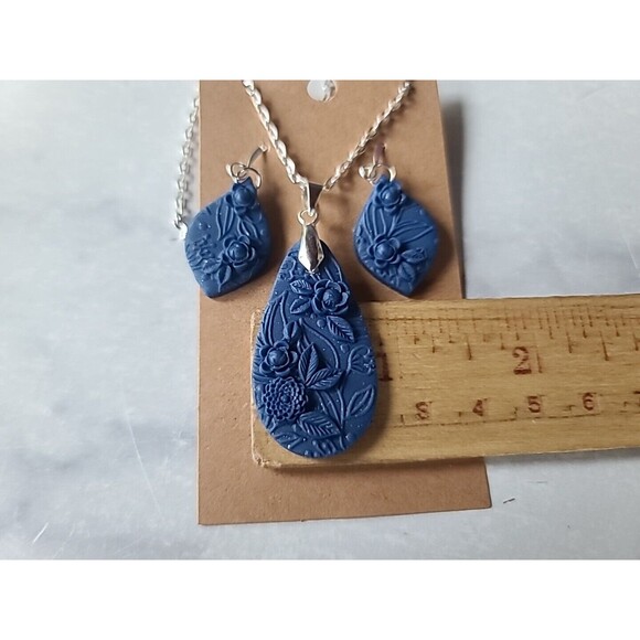 Blue Floral Polymer Clay Jewelry Set, NEW - Picture 7 of 10